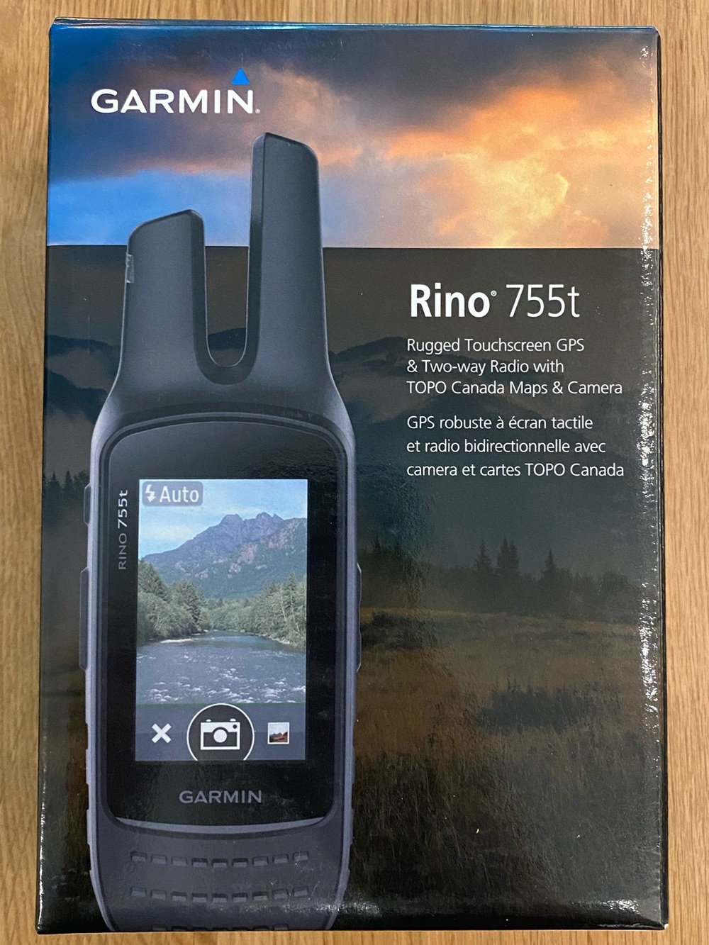 Garmin Rino 755t GPS Radio - Black and Blue
